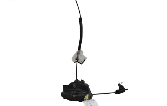Nissan Qashqai Front door lock