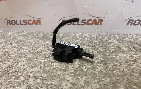 Land Rover Freelander 2 - LR2 Clutch pedal sensor 4M5T7C534AA