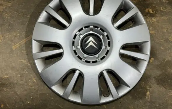 Citroen Xsara Picasso R16 wheel hub/cap/trim WJ5065