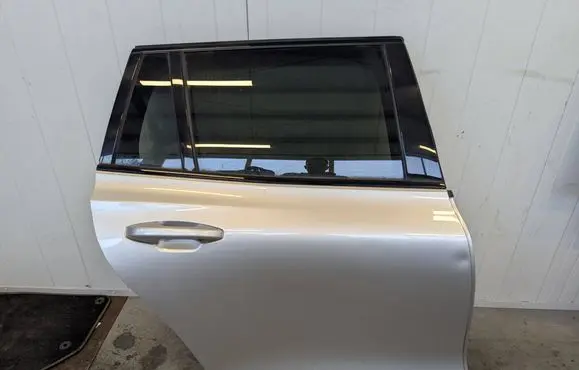 Volvo V60 Rear door