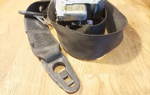 Audi A4 S4 B7 8E 8H Front seatbelt 560788601 008R000