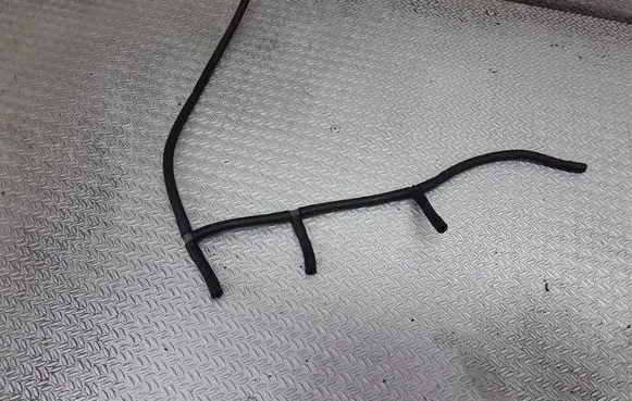 Opel Vectra B Fuel return line/hose 