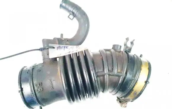 Nissan Almera Tino Air intake hose/pipe