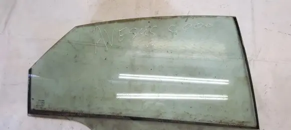 Toyota Avensis T220 Rear door window glass