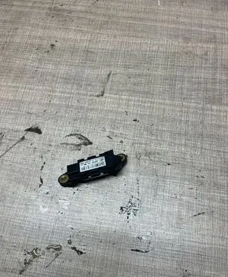 Mercedes-Benz CLS C219 Airbag deployment crash/impact sensor 0018209126 302768