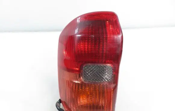 Toyota RAV 4 (XA20) Rear/tail lights 