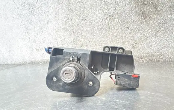 Opel Meriva A Tailgate exterior lock 32505603 09103495 183495