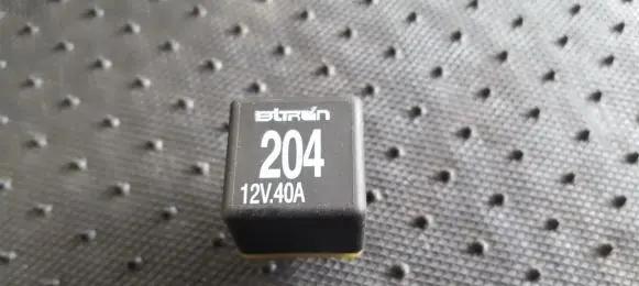 Volkswagen PASSAT B5 Other relay 431951253H