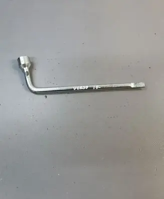 Toyota Verso Wheel nut wrench 