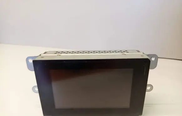 Nissan Almera Tino Screen/display/small screen 28090BU706
