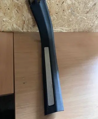 Volvo XC60 Front sill trim cover 3144801 BQ2FA