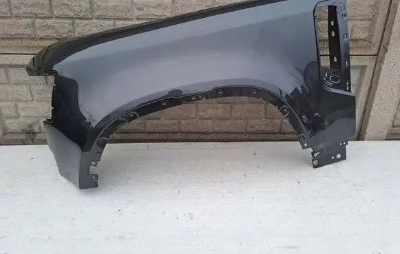 Land Rover Defender Front wheel arch liner splash guards