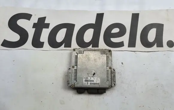 Citroen C5 Engine control unit/module 0281010871