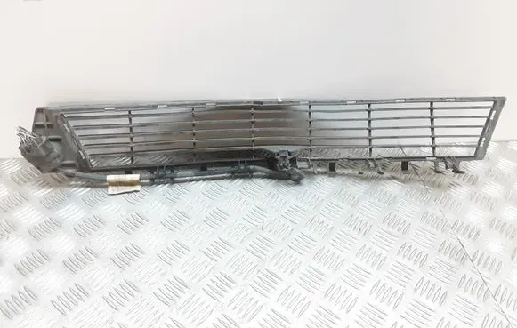 Opel Vectra C Front bumper lower grill 09186126