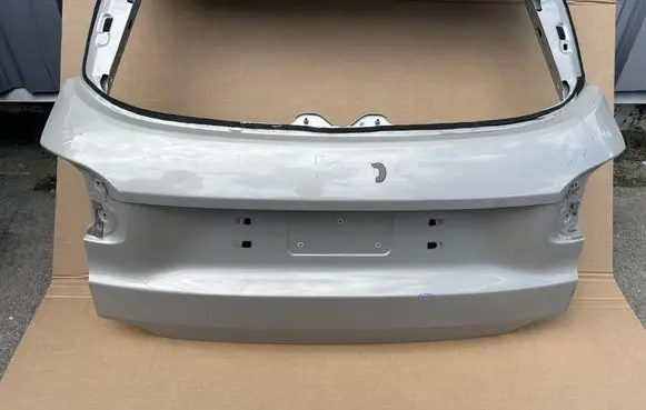 Jeep Avenger Tailgate/trunk/boot lid