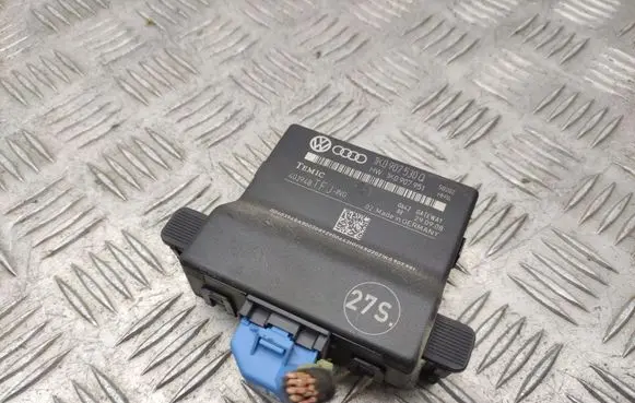Skoda Superb B6 (3T) Gateway control module 1K0907530Q