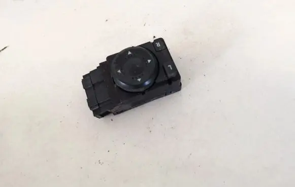 Volkswagen PASSAT B5 Wing mirror switch 3b1959565