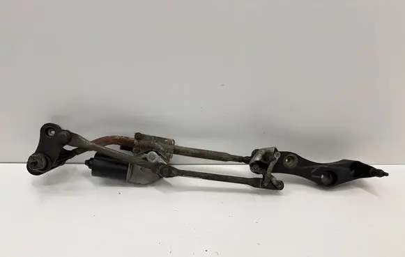 BMW 5 E60 E61 Front wiper linkage and motor 7131164