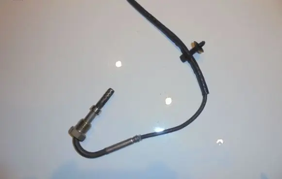 Opel Astra J Exhaust gas temperature sensor 55571362