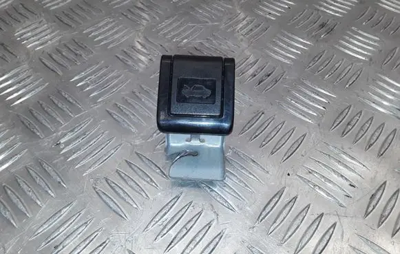 Engine bonnet (hood) release handle
