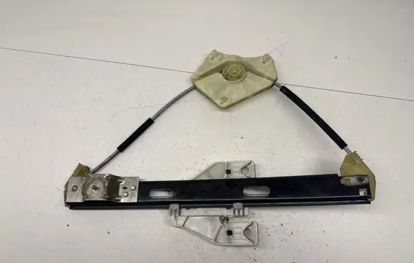 Seat Leon (5F) Rear window lifting mechanism without motor 5F9839462C