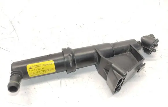 Volvo C30 Headlight washer spray nozzle 1307030347 0202072 30651085