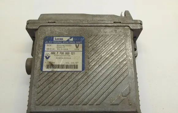Volvo S40, V40 Engine control unit/module 7700868321 7700103515A 3085430002