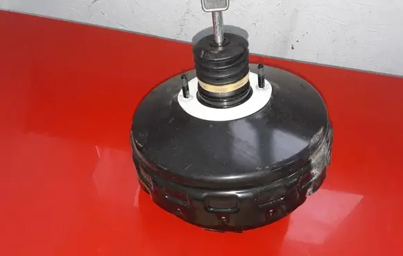 Mercedes-Benz E W212 Brake booster A2124303330 03775790034