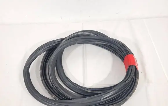 Hyundai Matrix Trunk rubber seal (body) 