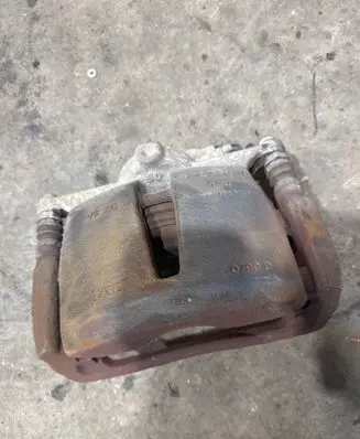 Seat Alhambra (Mk2) Front brake caliper 