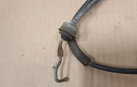 Volkswagen Golf I Throttle cable 171721555L