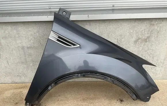 Ford Kuga I Fender