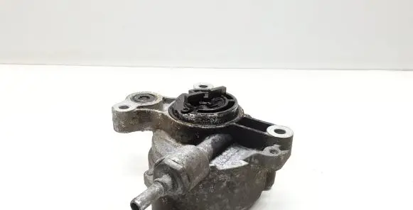 Peugeot 407 Vacuum pump