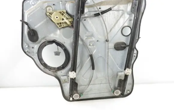 Volkswagen Transporter - Caravelle T5 Front door manual window regulator 7H0837729