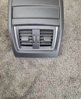 BMW 4 F36 Gran coupe Rear air vent grill 9218908