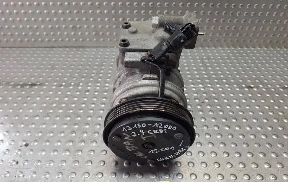 KIA Carnival Air conditioning (A/C) compressor (pump) 13150-12000