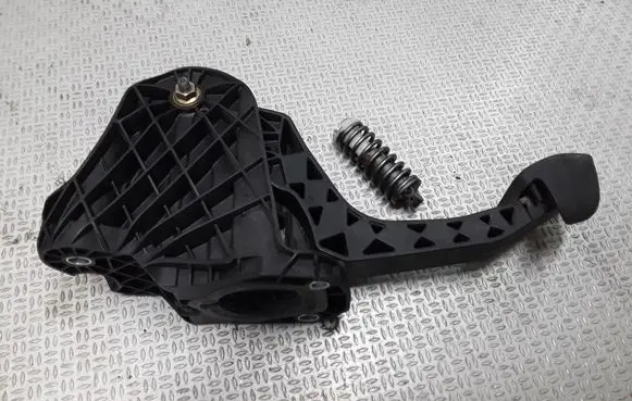 Clutch pedal