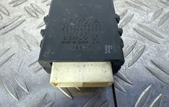 Lexus RX 450H Window control relay 8594042030 4230002080
