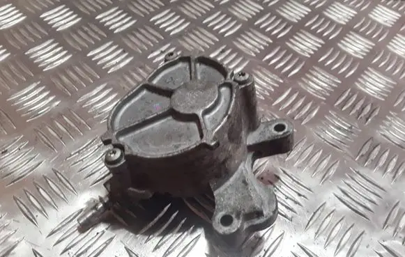Peugeot 407 Vacuum pump D1651B