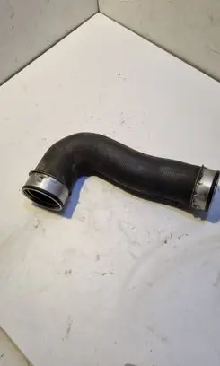 Volkswagen Touran I Intercooler pipe mounting bracket 1K0145834L