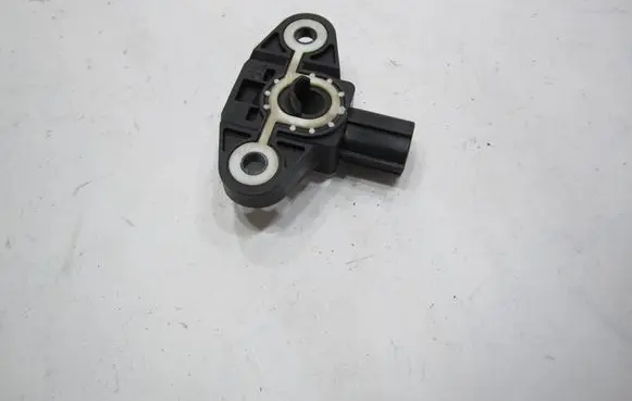 Volkswagen PASSAT B7 Airbag deployment crash/impact sensor 5N0959354 07110303 04817653KT