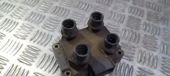 Ford Escort High voltage ignition coil 88SF12029A1A 88SF-12029-A1A