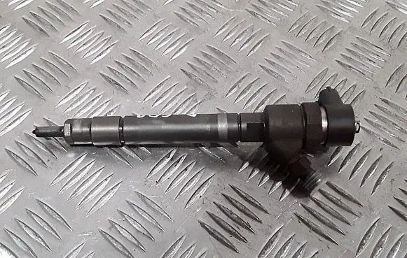 Volvo S80 Fuel injector 0445110251 30750283