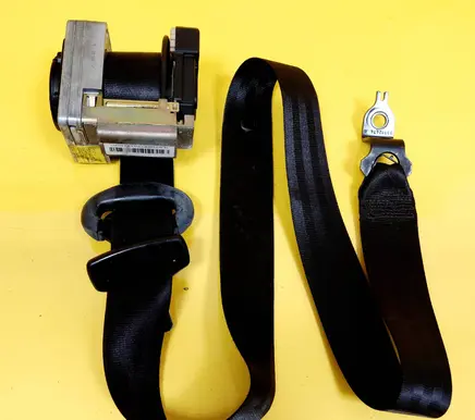 Skoda Fabia Mk1 (6Y) Front seatbelt 6Y0857701