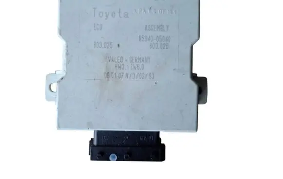 Toyota Avensis T250 Window wiper relay 8594005040