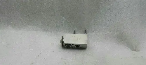 Mercedes-Benz SL R231 Air conditioning (A/C) expansion valve A2318300284