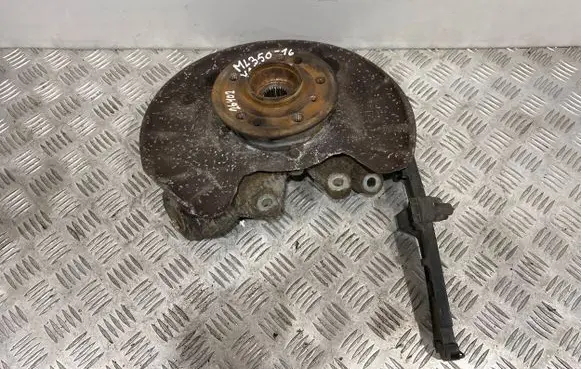 Mercedes-Benz ML W166 Rear wheel hub A1663570205