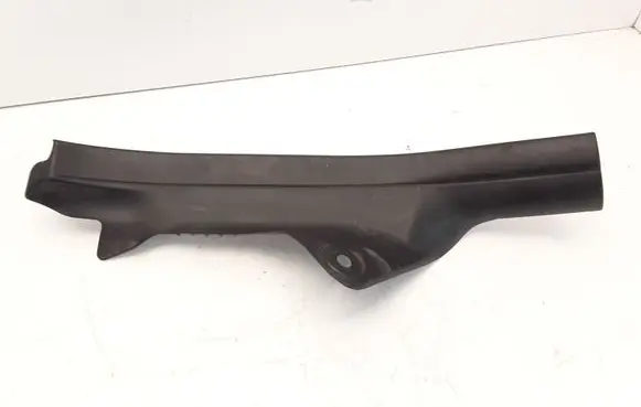 BMW 1 E81 E87 Rear sill trim cover 51477066977 11242010 7066977