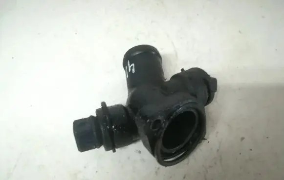Volkswagen Transporter - Caravelle T4 Engine coolant pipe/hose 074121132