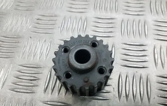 Volkswagen Golf VI Crankshaft gear 03P105263